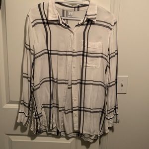 Old Navy white and blue plaid button up